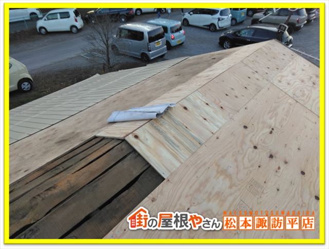 安曇野屋根葺き替え　構造用合板
